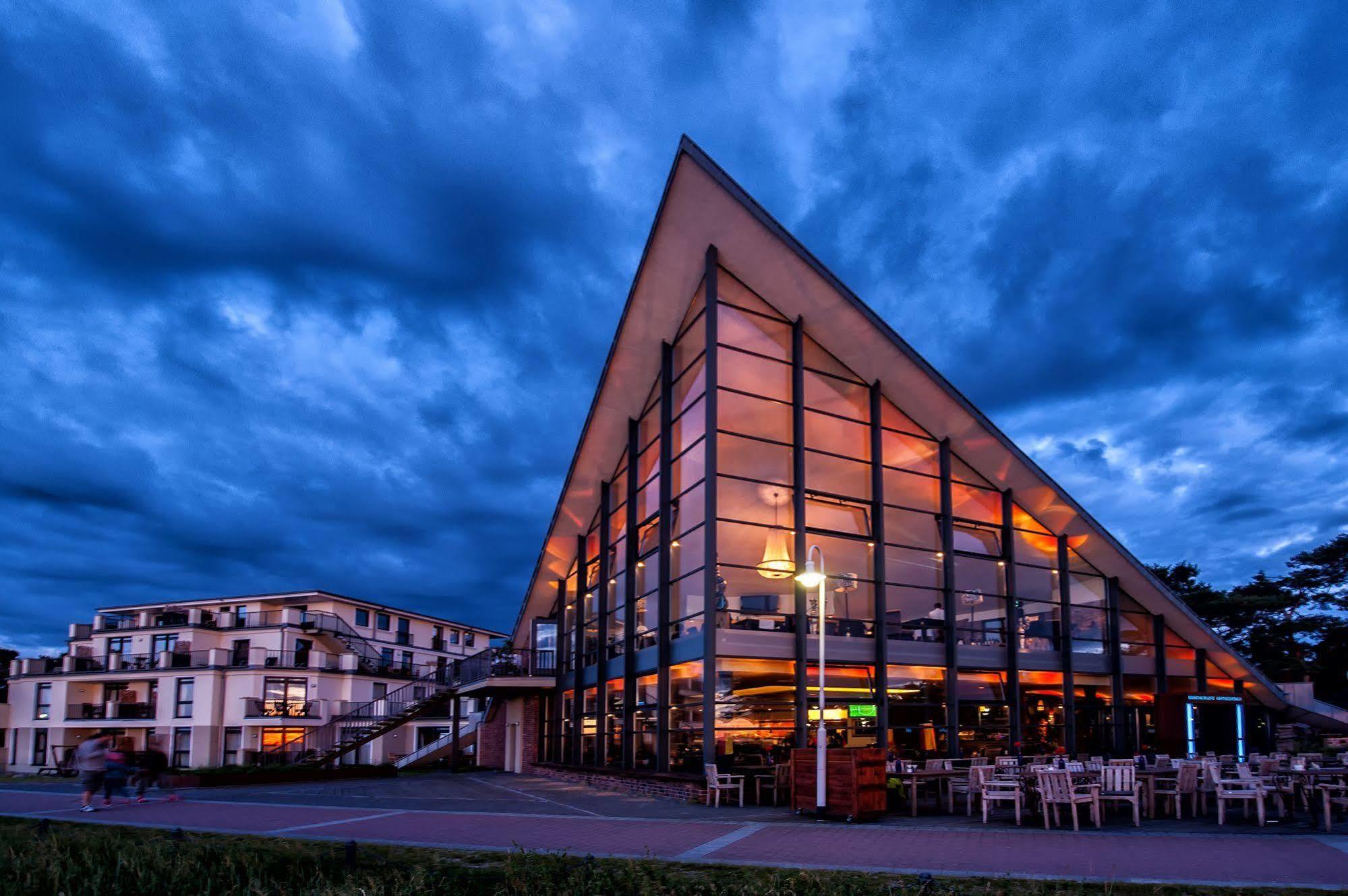 Aparthotel Ostseeperle Glowe - Schoen Gestrandet ภายนอก รูปภาพ