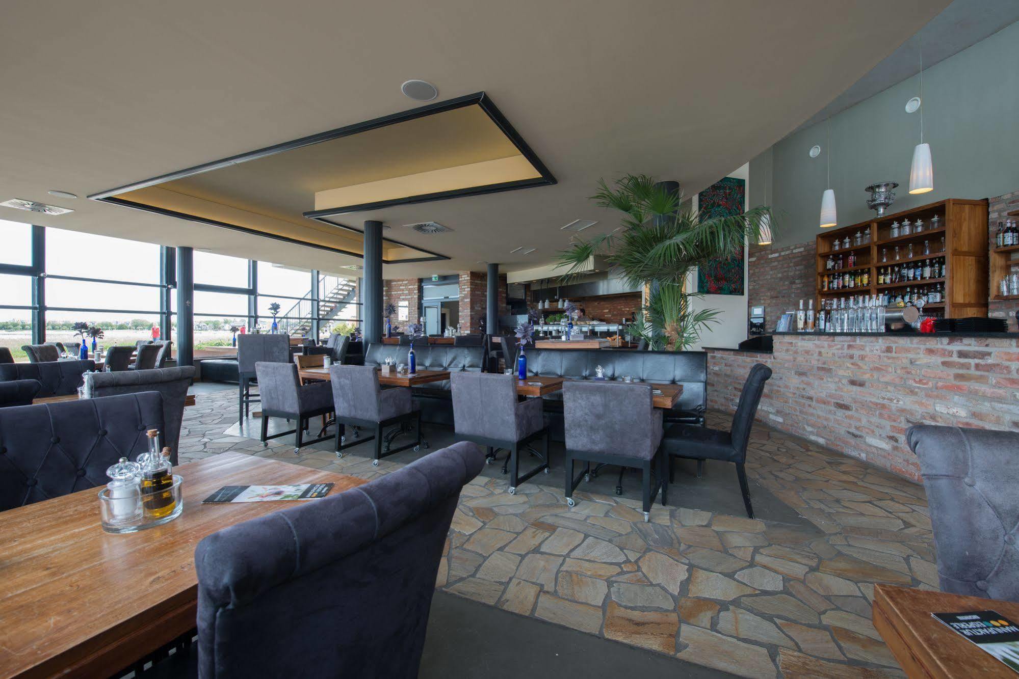 Aparthotel Ostseeperle Glowe - Schoen Gestrandet ภายนอก รูปภาพ