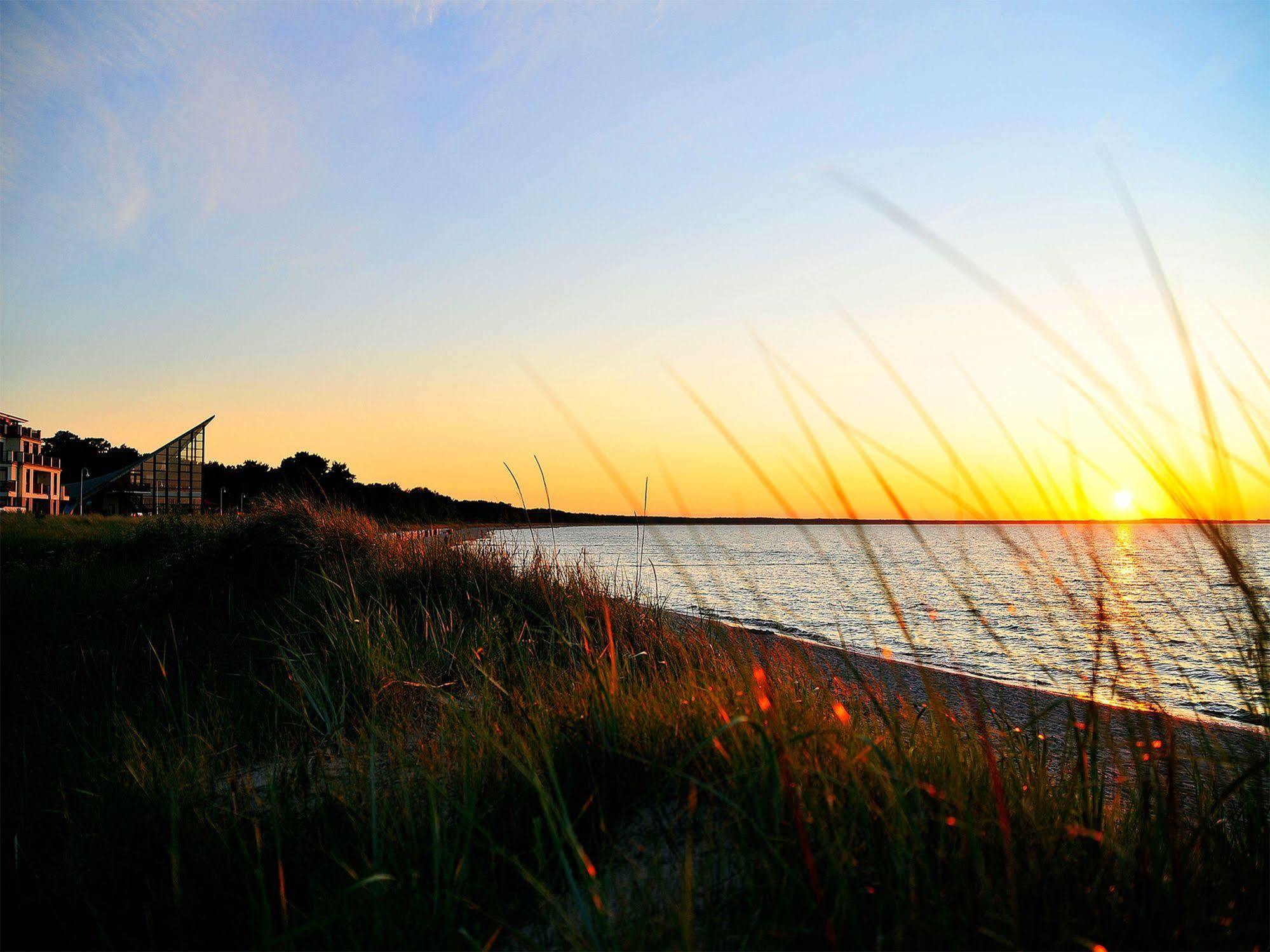 Aparthotel Ostseeperle Glowe - Schoen Gestrandet ภายนอก รูปภาพ