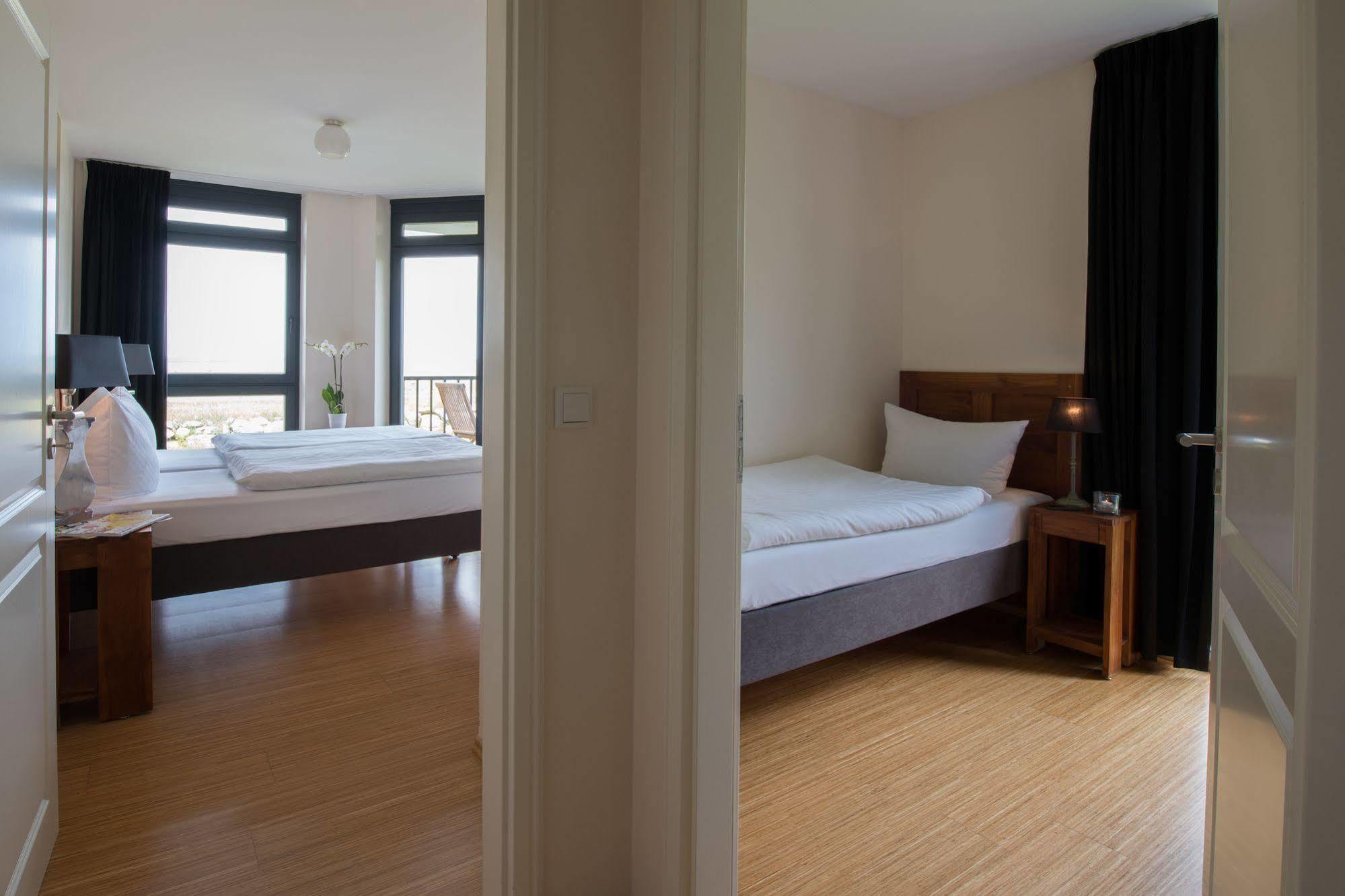 Aparthotel Ostseeperle Glowe - Schoen Gestrandet ภายนอก รูปภาพ